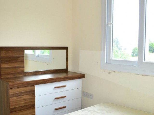 Flat To Rent in Alsancak, Kyrenia