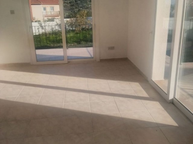 Zu vermieten in Alsancak Yesiltepe 3 + 1 ohne Gepäck SIFIR Villa mit großem Garten !!! РУСКАЯЗИЧНЫ РЕЛТОР!!! ** 