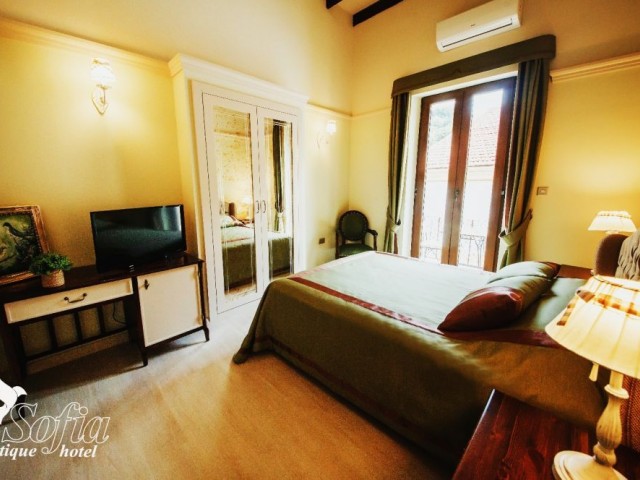 BOUTIQUE HOTEL IN THE OLD PART OF KYRENIA WITH 27 PEOPLE CAPACITY - SOLE AGENT