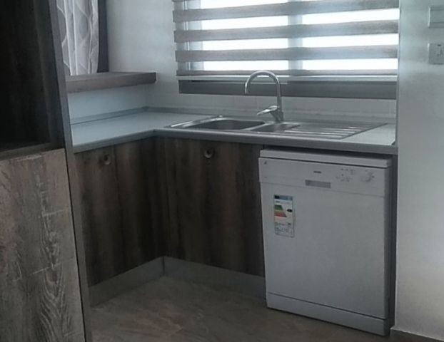 3+1 LU LLOGARA WOHNUNG IM ZENTRUM VON KYRENIA ZU VERMIETEN !!! ** 