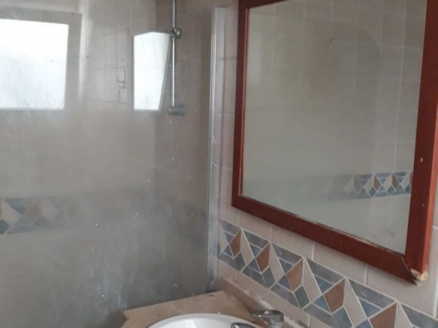 3 BEDROOM TURKISH TITLE PENTHOUSE IN THE CENTER OF KYRENIA WITH LOTS OF FACILITIES- PATARA SITE