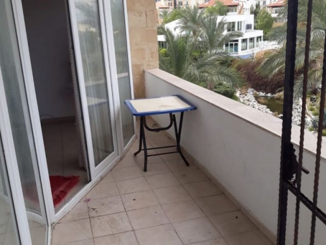 3 BEDROOM TURKISH TITLE PENTHOUSE IN THE CENTER OF KYRENIA WITH LOTS OF FACILITIES- PATARA SITE