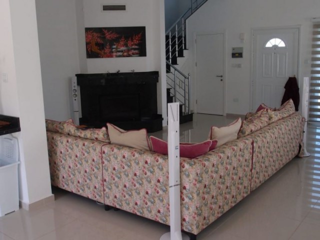 3 BEDROOM BEAUTIFUL VILLA WITH FULL FURNITURE