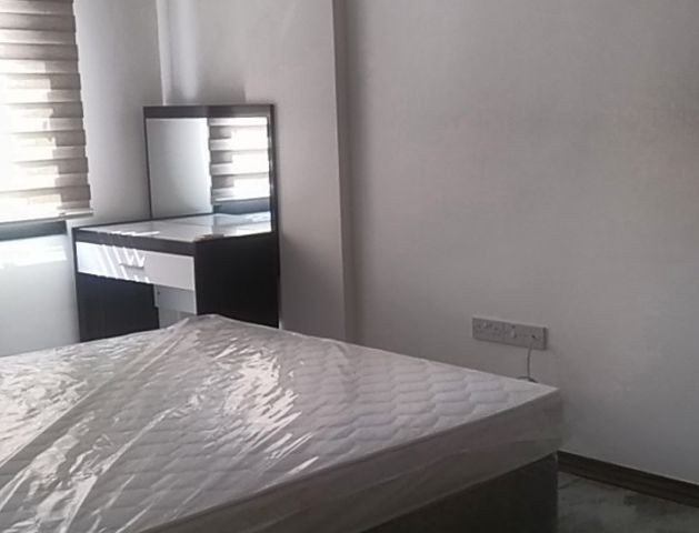 ALSANCAK ATAKARA MARKETE YAKIN DAİRE KİRALIK SIFIR BİNA SIFIR EŞYALI . 05338461183 ZEBO TAJİEVA.