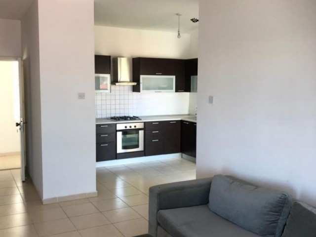 Flat To Rent in Alsancak, Kyrenia