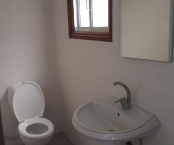 Flat For Sale in Yukarı Girne, Kyrenia