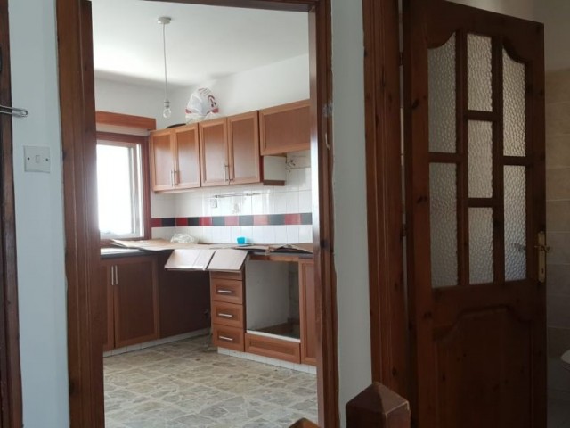 Flat For Sale in Yukarı Girne, Kyrenia