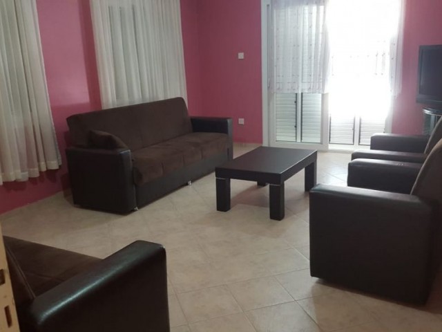 Flat To Rent in Yukarı Girne, Kyrenia