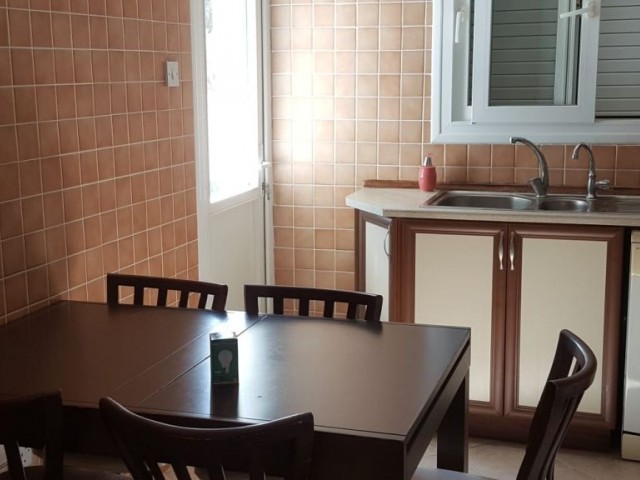 Flat To Rent in Yukarı Girne, Kyrenia