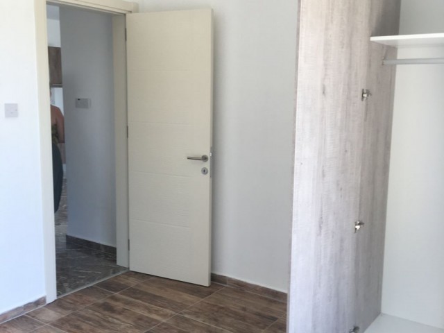 ALSANCAK RİVER SİDE BÖLGESİNDE LOJMAN OLMAYA UYGUN YENİ  2+1 70 M2 