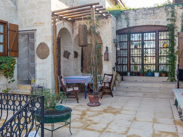 Very beautiful STONE VILLA with 4 bedrooms and garden with lots of character