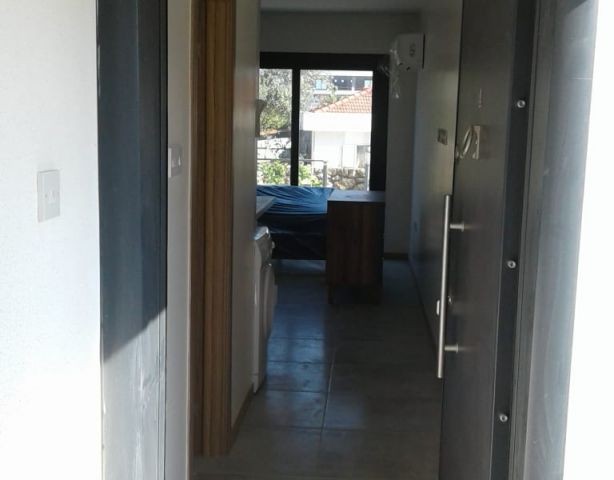 Flat To Rent in Alsancak, Kyrenia