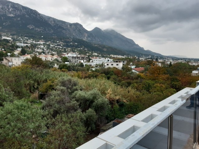 KTENIA, Lapta 2+1 PENTHOUSE IN BLUE COVE RESIDANCE WITH EXCELLENT PANAROMIC SEA AND MOUNTAIN VIEWS