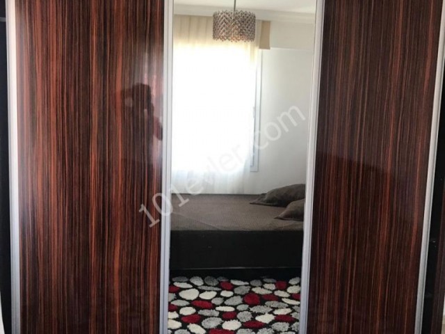 Flat To Rent in Alsancak, Kyrenia