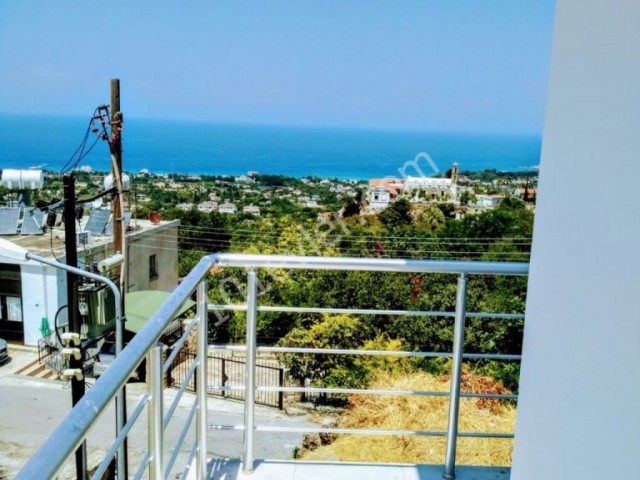 THERE IS A VILLA WITH A VERY BEAUTIFUL VIEW OF EŞDEGER KOÇANLI.  