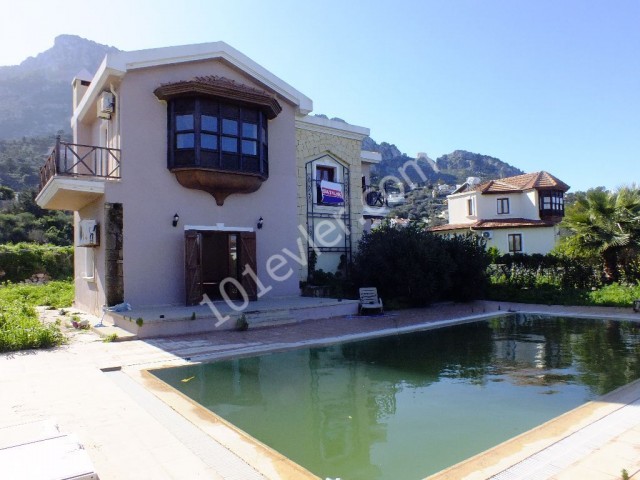 Villa For Sale in Karşıyaka, Kyrenia