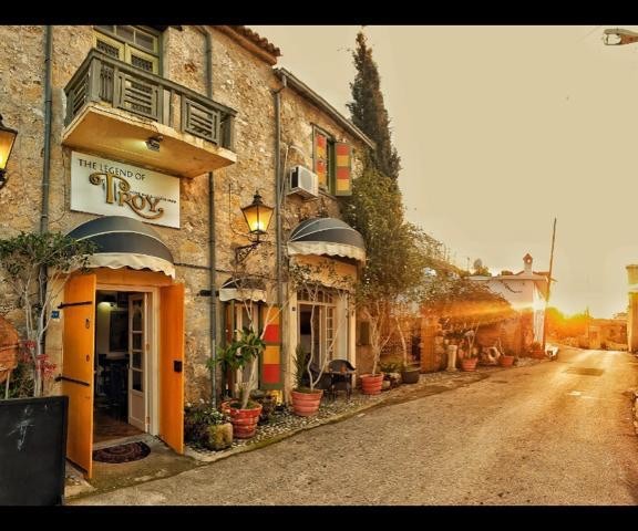 Historisches ÖLMÜHLENHAUS in Kyrenia, Lapta ** 