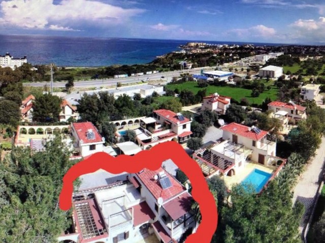 5 BEDROOM Villa  in Alsancak  with 10 x 5  swimming pool 