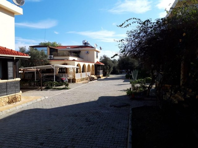 5 +1 villa in Kyrenia, ALSANCAK-ganz in der Nähe des Meeres ** 