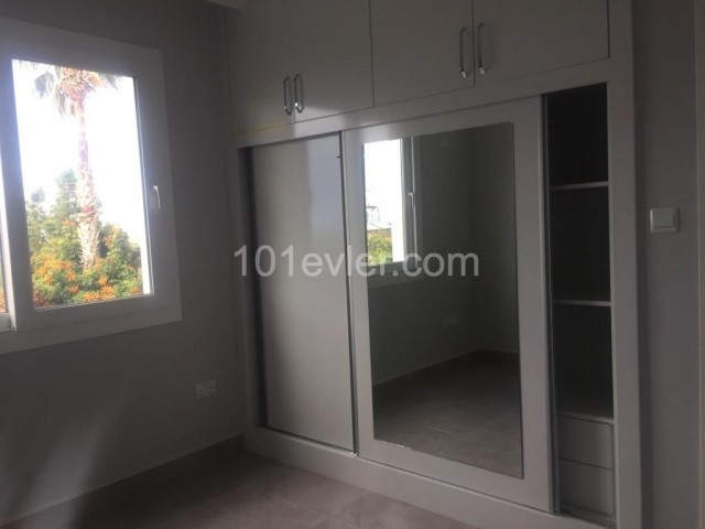 Flat To Rent in Alsancak, Kyrenia