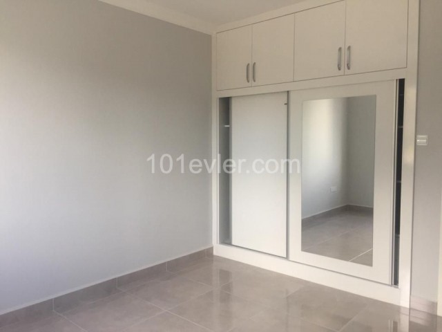 Flat To Rent in Alsancak, Kyrenia