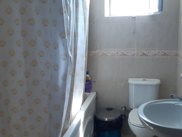 Kyrenia, LAPTA da 8 + 4 Wohnung ** 