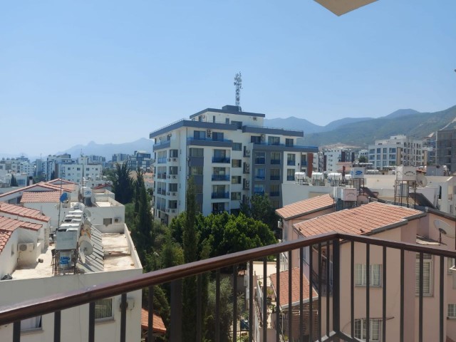 Kyrenia city centre 2+1 Apartment