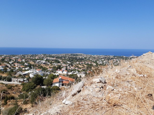 Girne / KARŞIYAKA'da kain YATIRIM ARAZİSİ