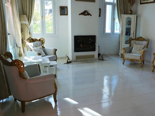 Girne, Zeytinlik 4+1 villa Yüzme 