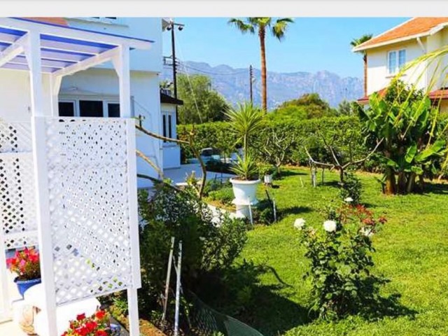 Girne, Zeytinlik 4+1 villa Yüzme 