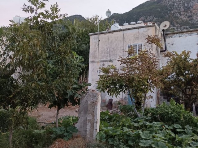 2 +1 Einfamilienhaus in Kyrenia, Lapta ** 