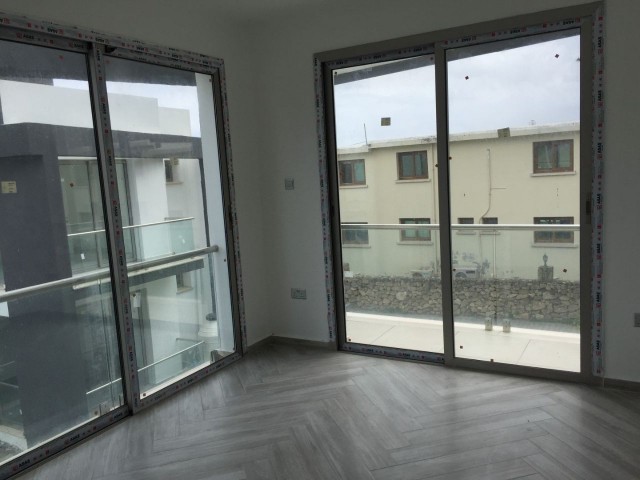 Penthouse 1+1 in Lapta 60 m2