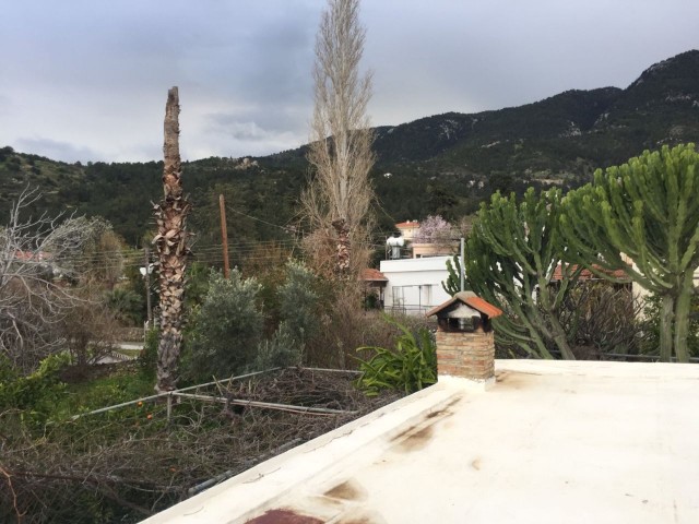 Historisches Steinhaus mit 3+1 Garten in Kyrenia Lapta ** 