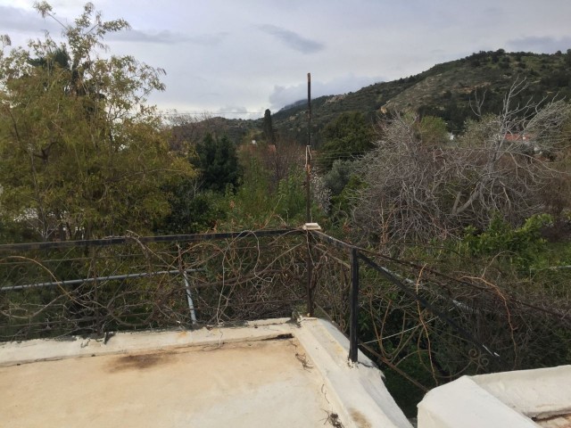 Historisches Steinhaus mit 3+1 Garten in Kyrenia Lapta ** 