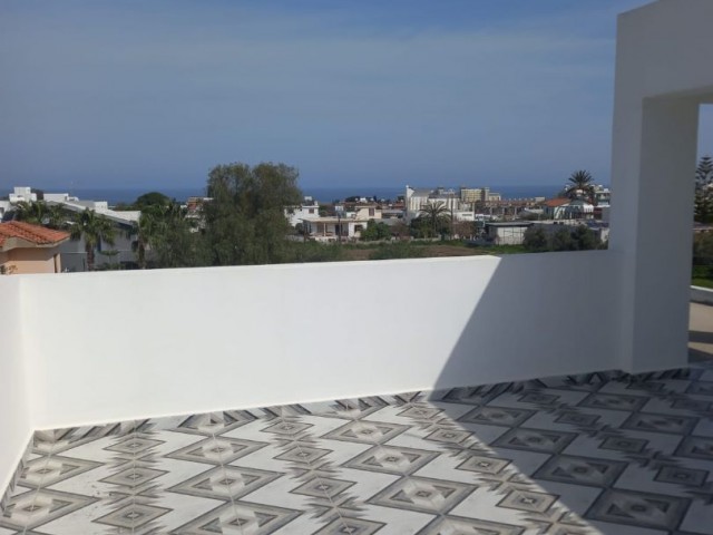 2+1 VILLA MIT FANTASTISCHER LAGE ZUM PREIS EINES APARTMENTS IN KYRENIA ALSANCAKTA ** 