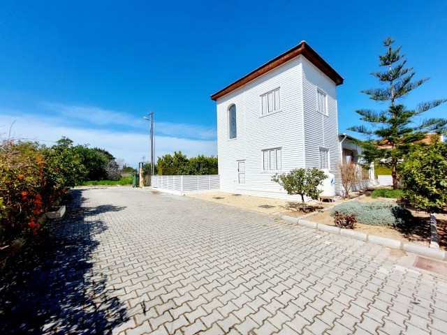 3+1 VILLA ZUM VERKAUF MIT POOL IN KYRENIA KARSIYAKA ** 