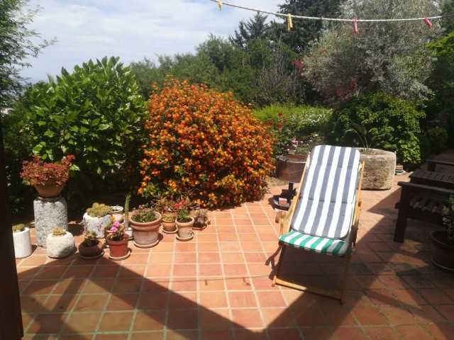 Beutiful Cypriot style villa  200 m2 closed area and with excellent sea and mountain views