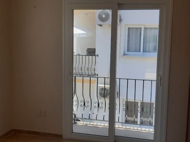 GİRNE, ALSANCAK 'da 3 +1 Villa merkeze çok yakın 