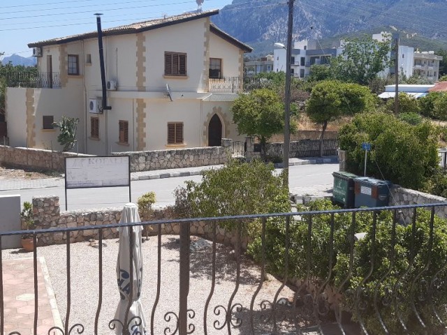 A villa with 3 Bedrooms  and a small garden close to the city centre and markets with sea and mountain views