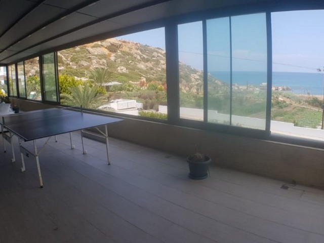 5+1 villa in Kyrenia, alagadi, ganz in der Nähe des Meeres ** 