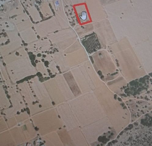 MORE THAN 3 ACRES OF LAND WITH WATER WELLS FOR SALE IN A BEAUTIFUL LOCATION IN ISKELE KUMYALI ** 