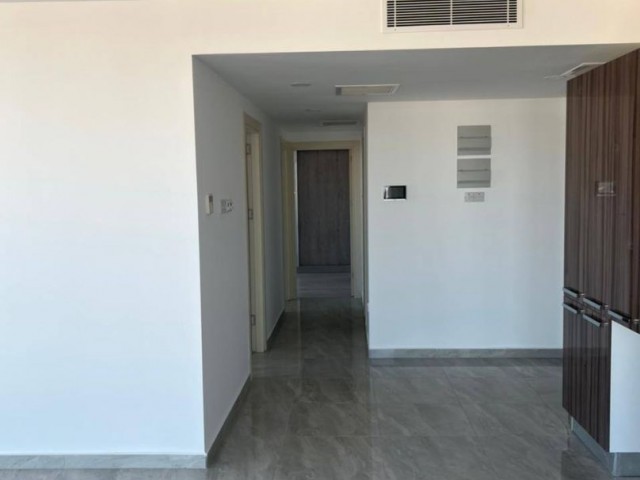 The unique 24 floor compleks in the centre of Famagusta. Central water and condition system, hot floor heating system, open and close pool, 24 hours security.