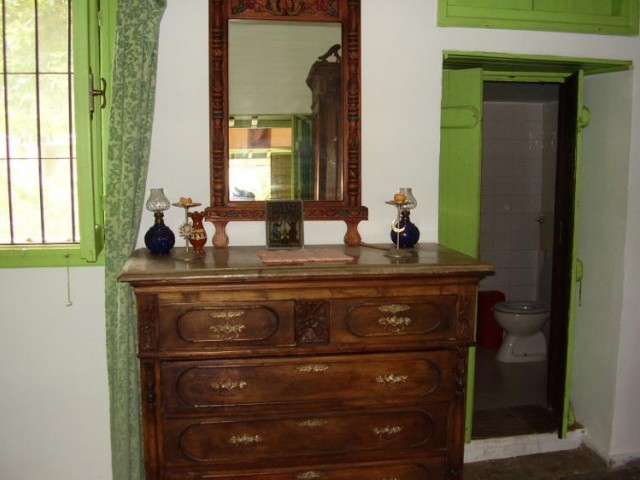 RESTORED 2 BEDROOM  PROPERTY with garden and WITH LOTS OF CHARACTER