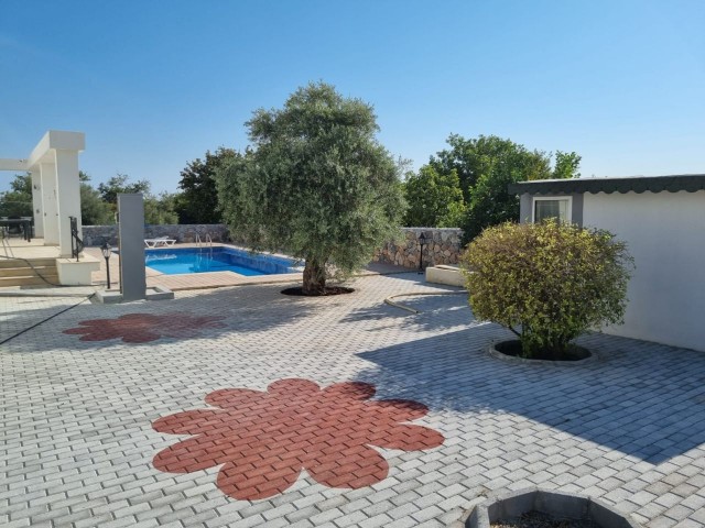 KYRENIA LAPTA AREA NEAR SYMPATHY HOTEL  4+1 FULLY FURNISHED VILLA AVAILABLE WITH SWIMMING POOL : DOĞAN BORANSEL +90533 867 19 11