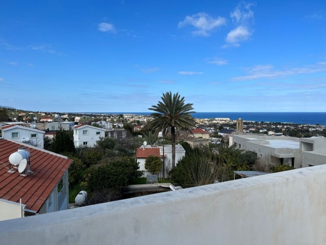 2+1 WOHNUNGEN IN Girne, Lapta MIT NULL MEER- UND BERGBLICK