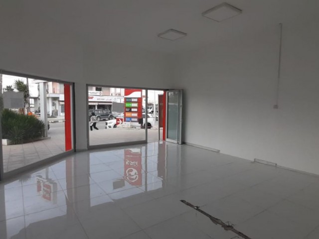 OFFICE FOR RENT IN İSKELE MERKEZ, VERY IDEAL FOR BANKS AND REAL ESTATE OWNERS (0533 871 6180)(0542 852 4939 Negotiable)