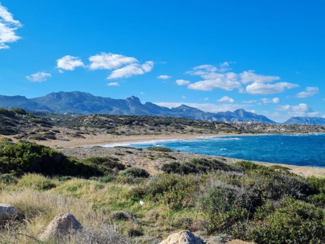 Ein prächtiger BUNGALOW mit 3 Schlafzimmern und Gemeinschaftspool in ALAGADİ, KYRENIA – Doğan Boransel – 0533-8671911.