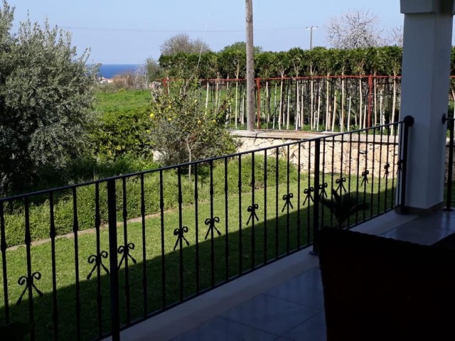 Stunning 3 bedroom  VILLA  with  abeautiful garden and excellent sea and mountain views in Lapta: Doğan Boransel 0533-8671911