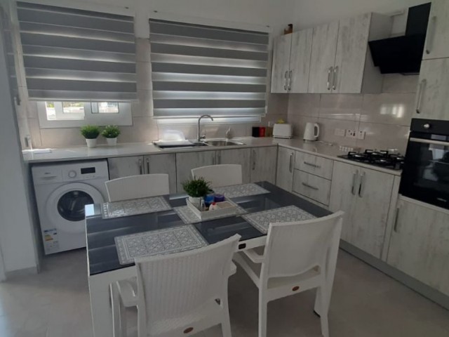 3+1 FLAT FOR SALE IN GAZİMAĞUSA CENTER, IN EXCELLENT CONDITION AND WITH TURKISH COACH (0533 871 6180)