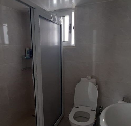 3+1 FLAT FOR SALE IN GAZİMAĞUSA CENTER, IN EXCELLENT CONDITION AND WITH TURKISH COACH (0533 871 6180)
